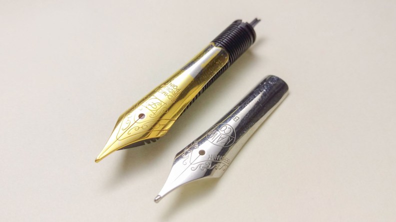 Live_in_You_UNSEEN_Fountain_Pen_Review_Nib_kaweco_comparison